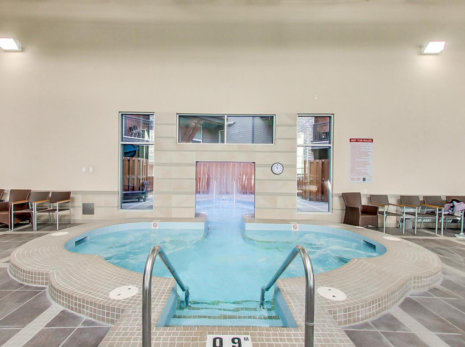 Outstanding Mountain Condo Waterslide And Hot Tub Managed By Little Sister Getaways Canmore Exterior foto